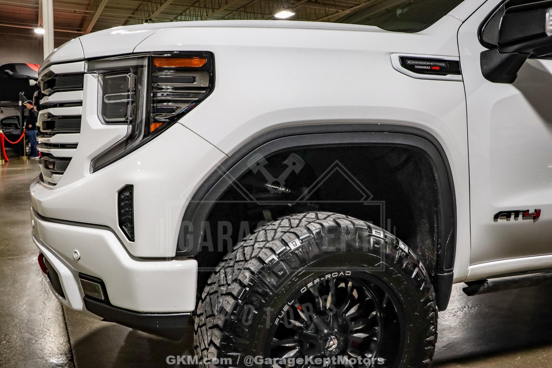 2023 GMC Sierra 1500 AT4