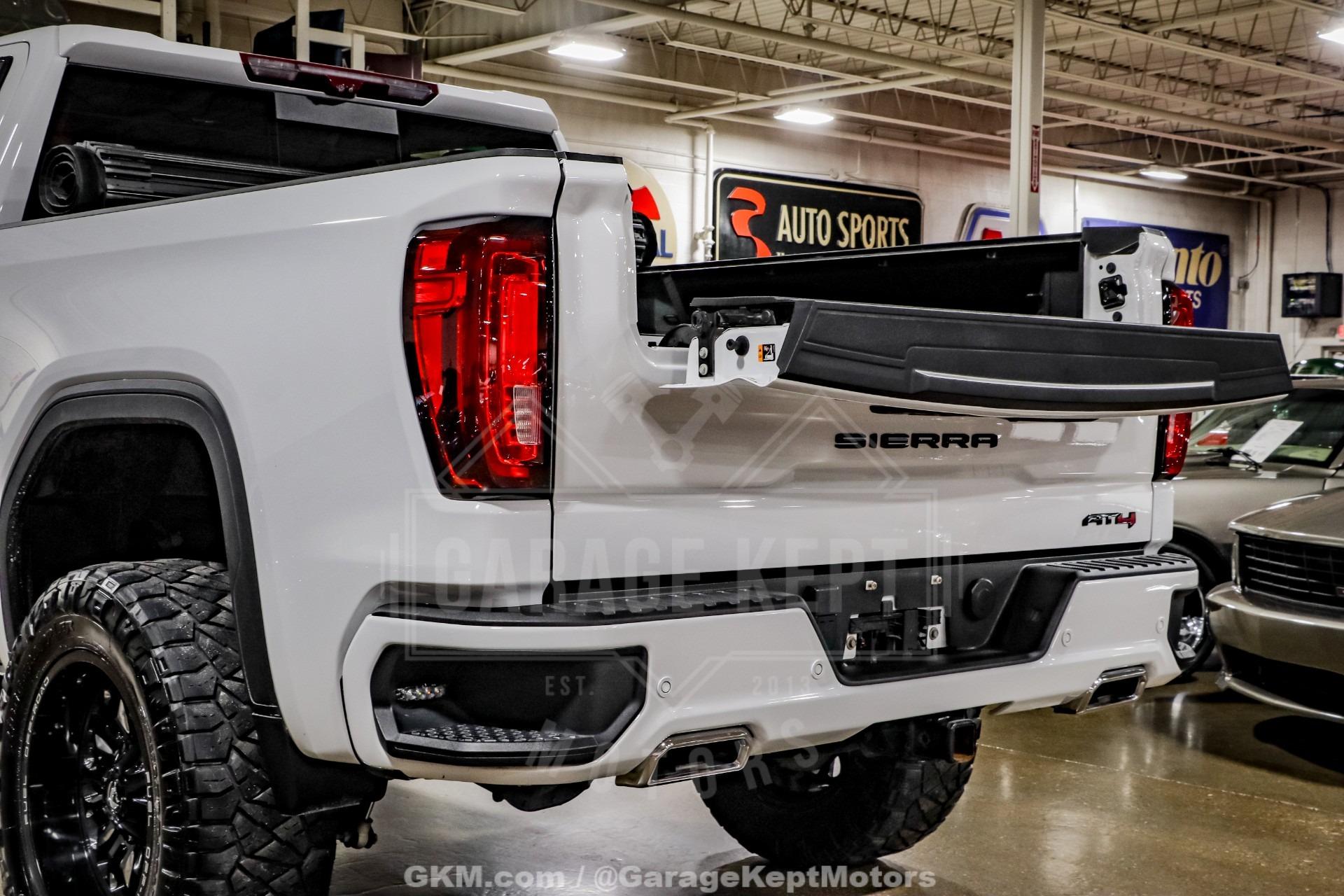 2023 GMC Sierra 1500 AT4