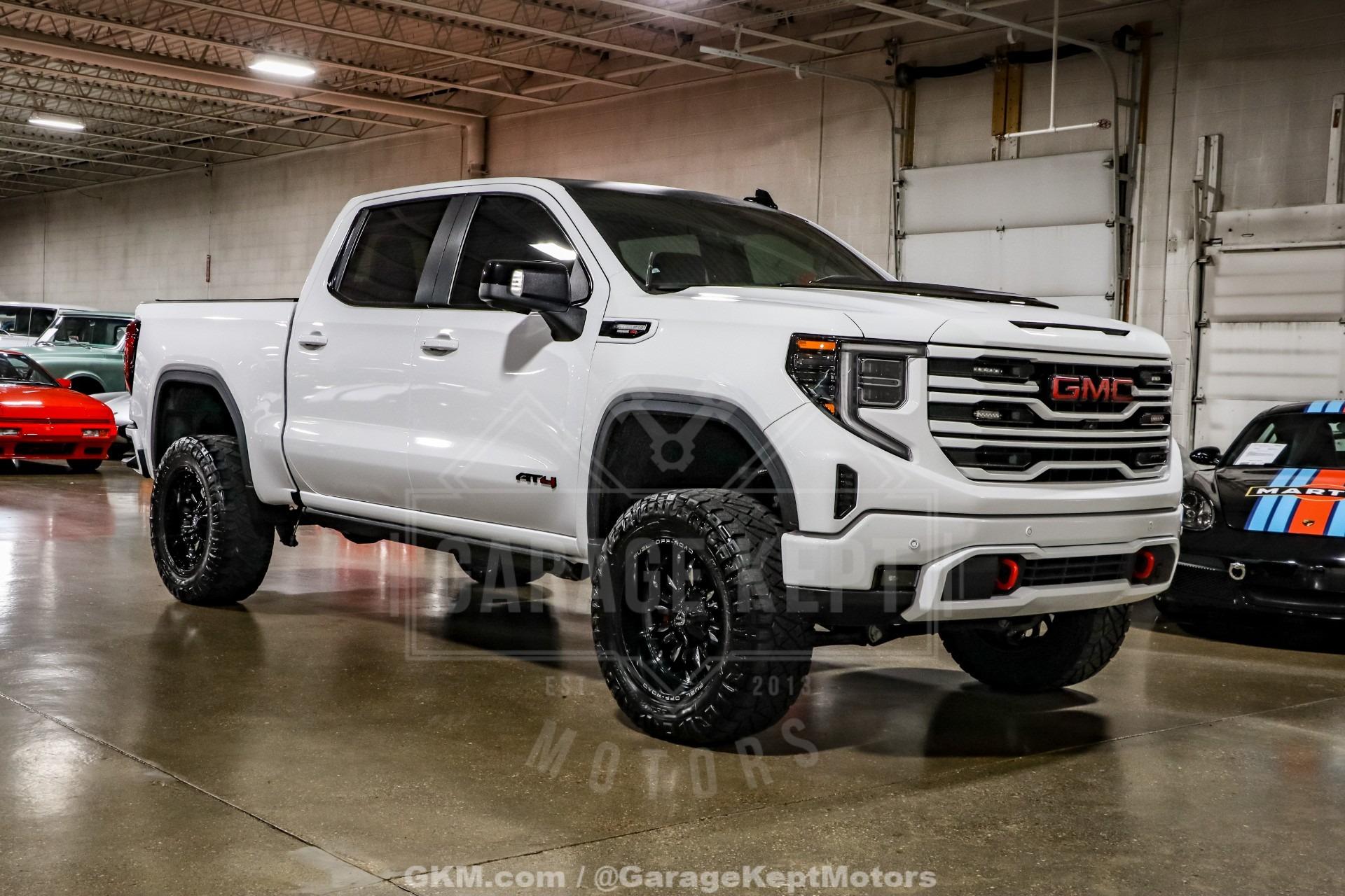 2023 GMC Sierra 1500 AT4