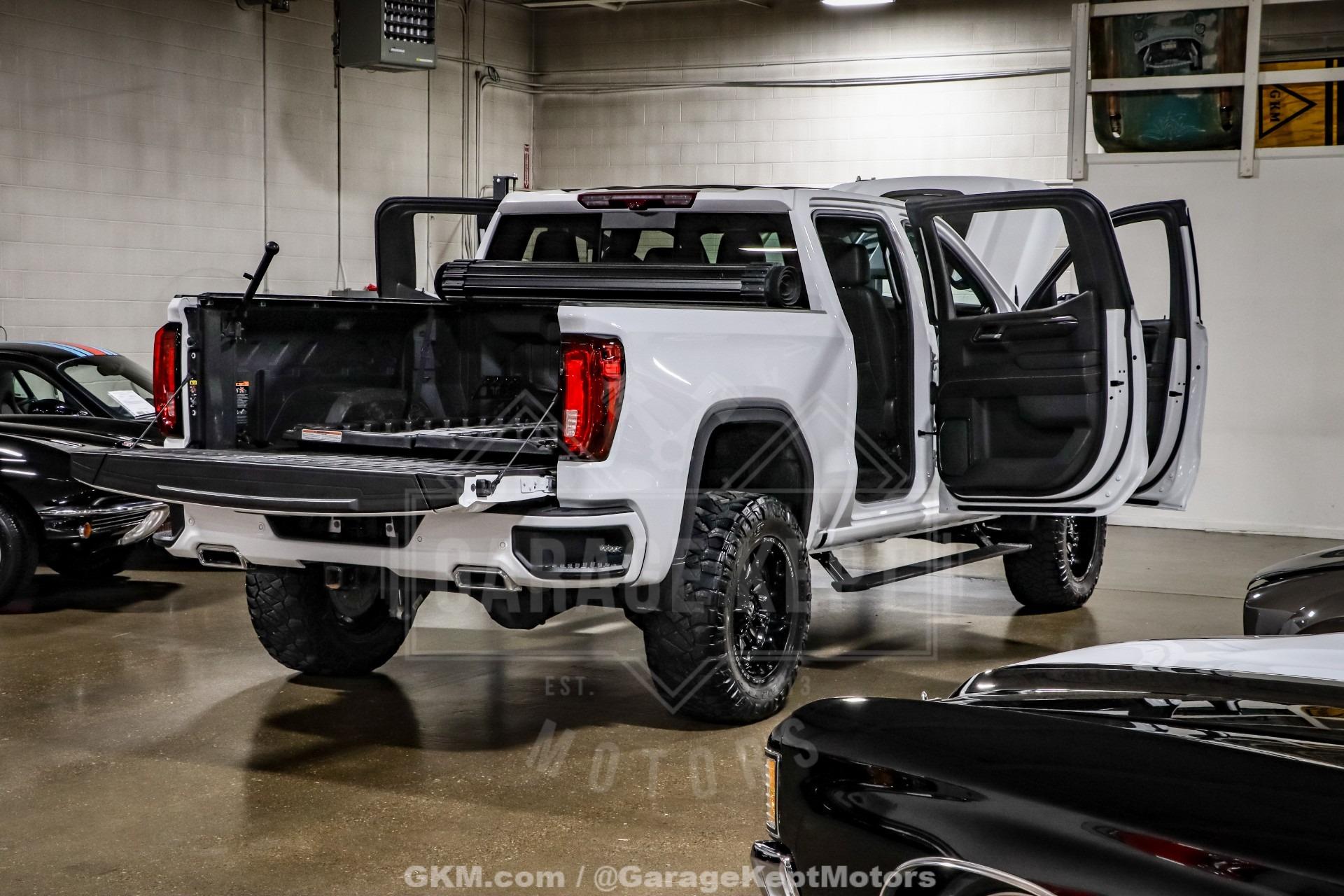 2023 GMC Sierra 1500 AT4