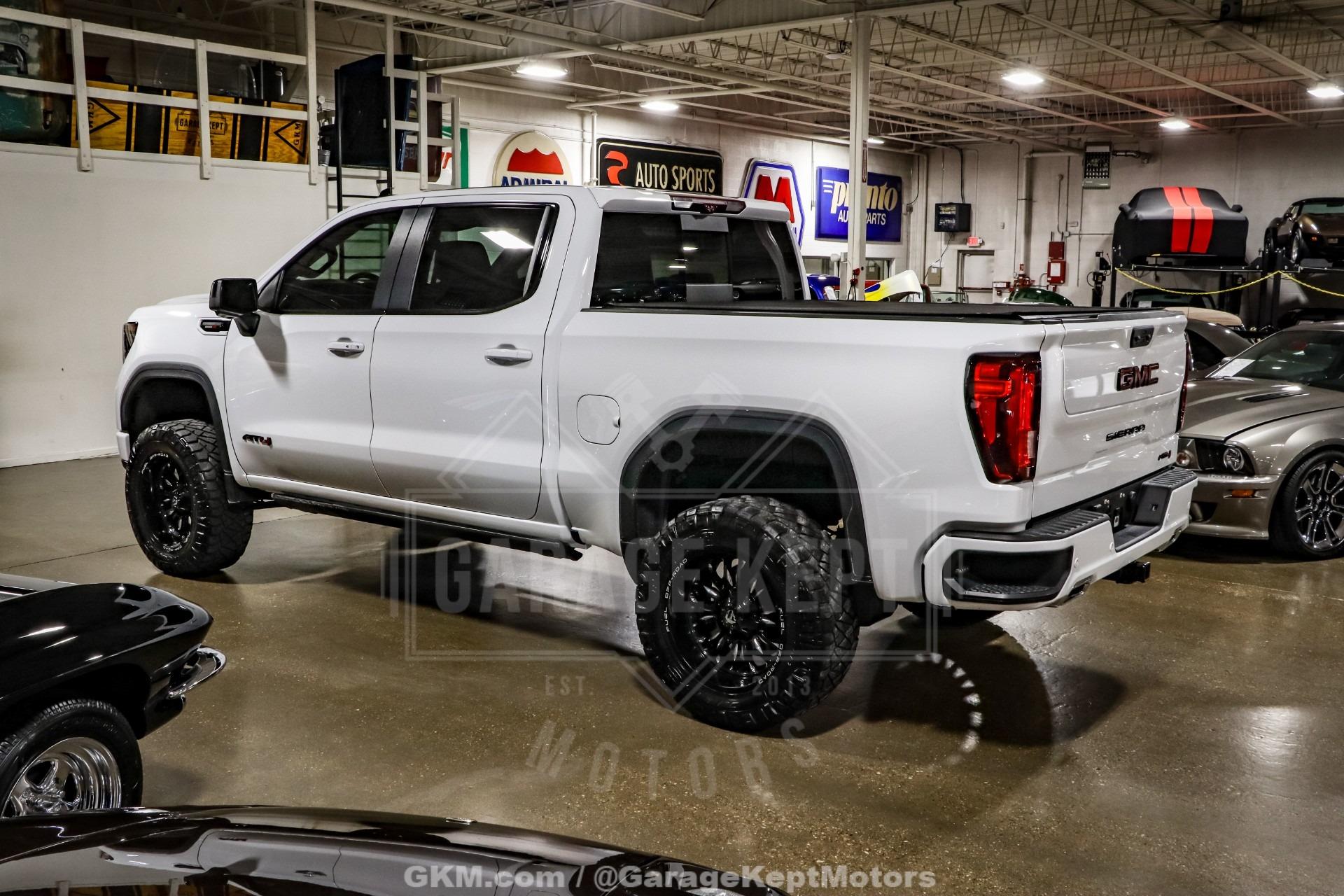 2023 GMC Sierra 1500 AT4 - 5