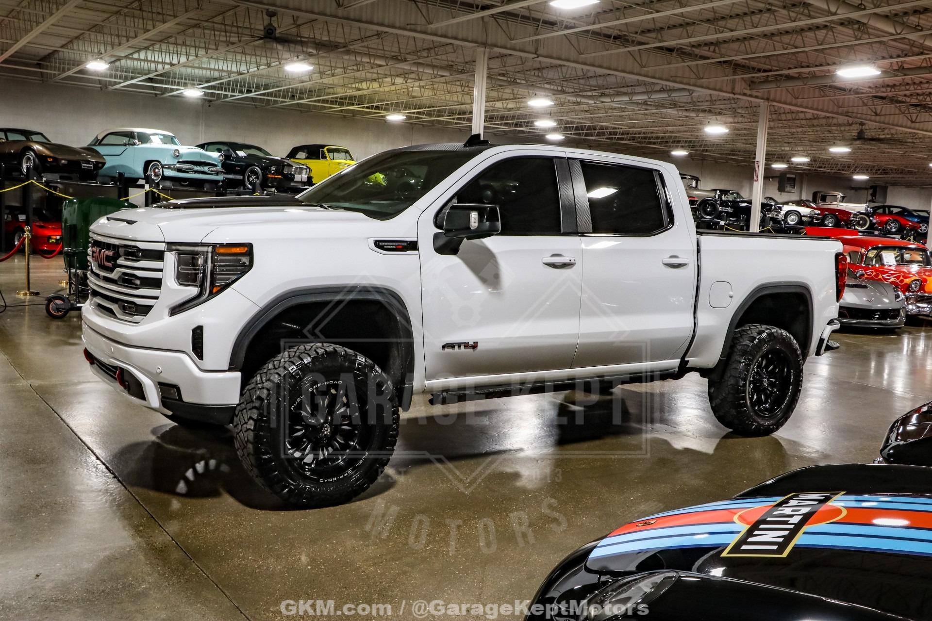 2023 GMC Sierra 1500 AT4 - 3