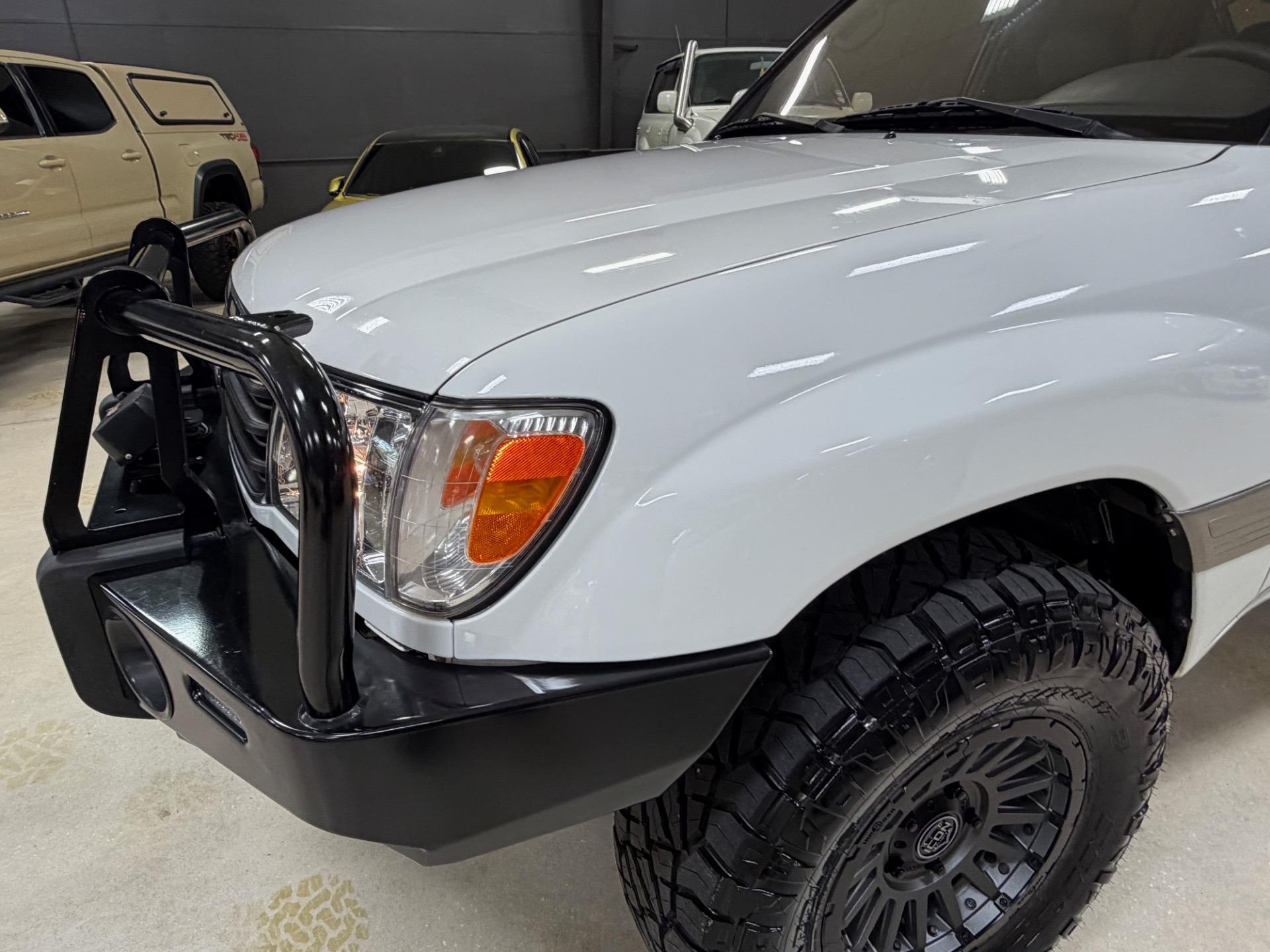Modified 2000 Toyota Land Cruiser