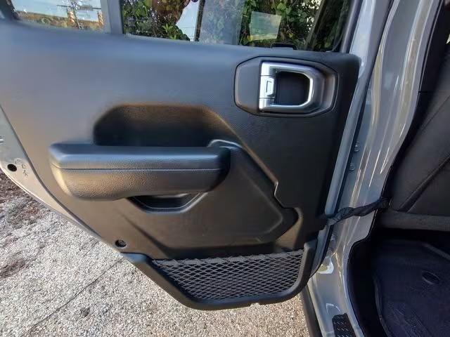 2022 Jeep Wrangler Willys