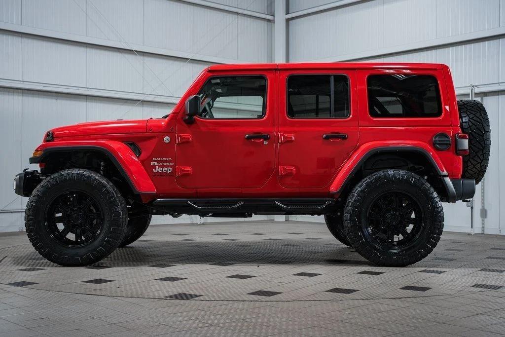 2024 Jeep Wrangler Sahara - 3