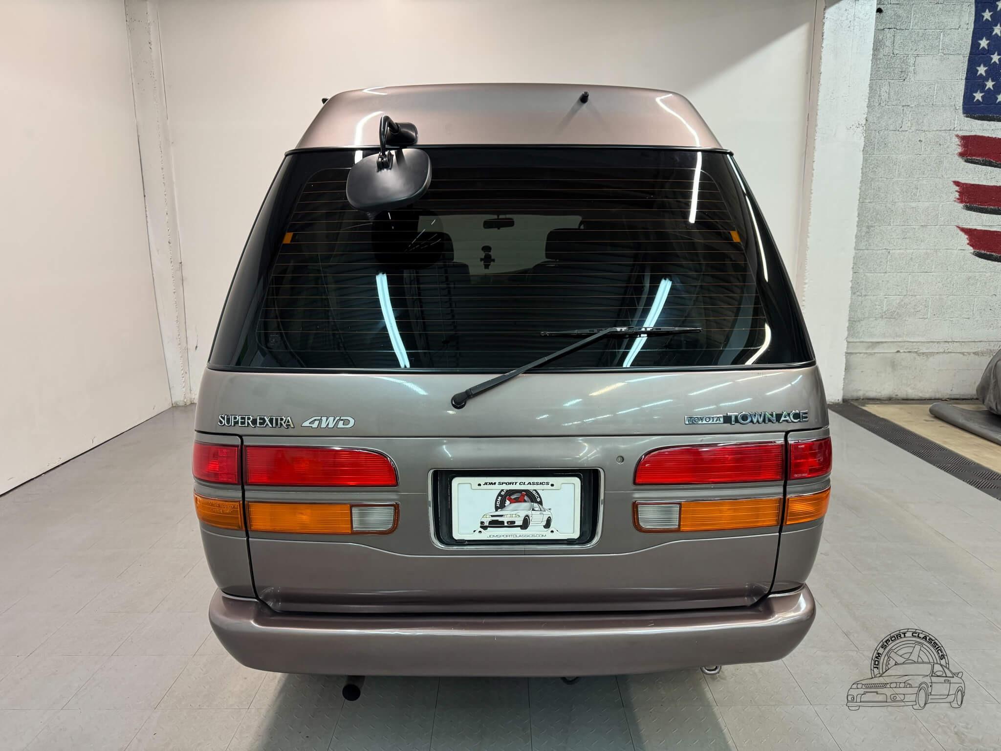 1994 Toyota TownAce Super Extra Skylite Roof