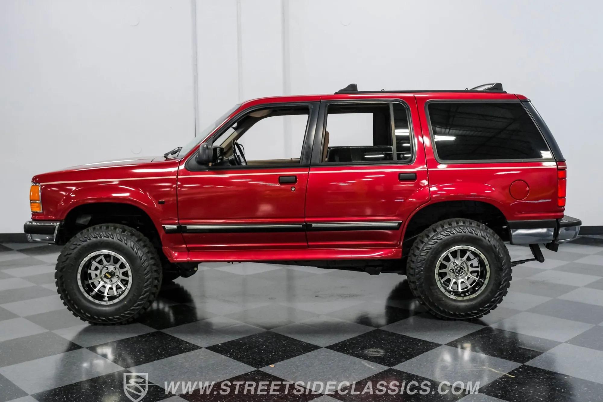1993 Ford Explorer XLT 4x4 - 2