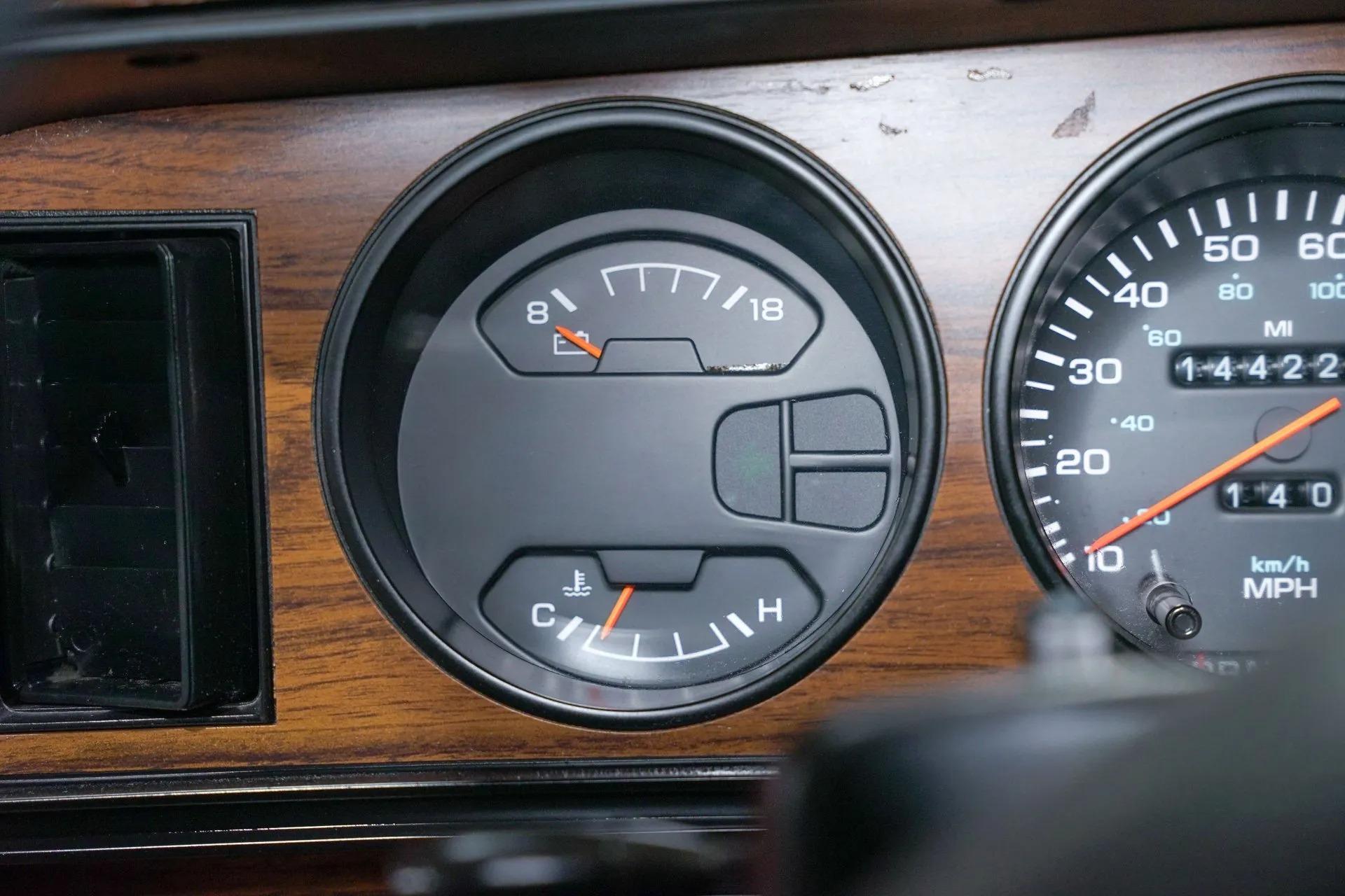 1992 Dodge Ramcharger 150 LE Canyon Sport