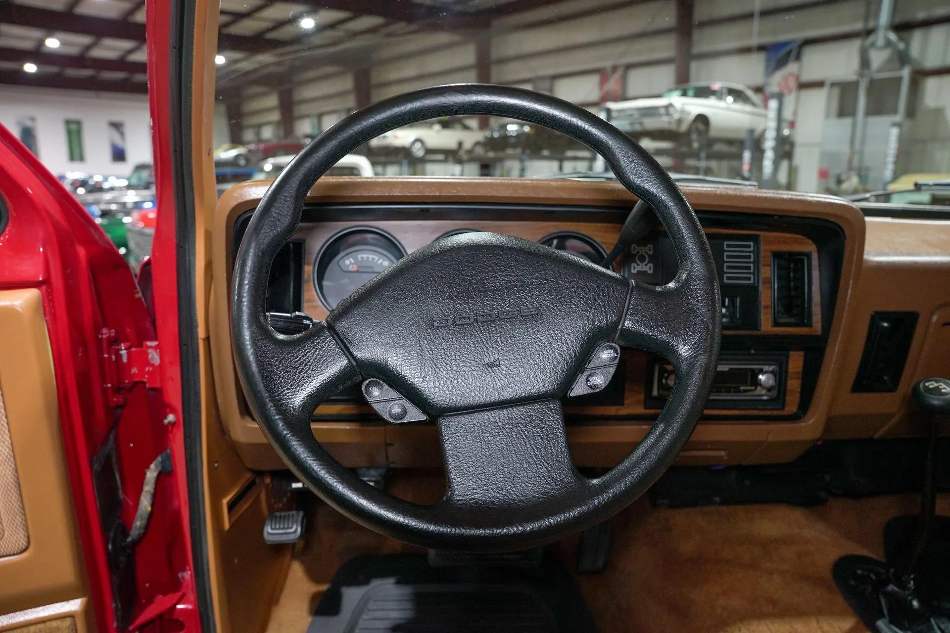 1992 Dodge Ramcharger 150 LE Canyon Sport
