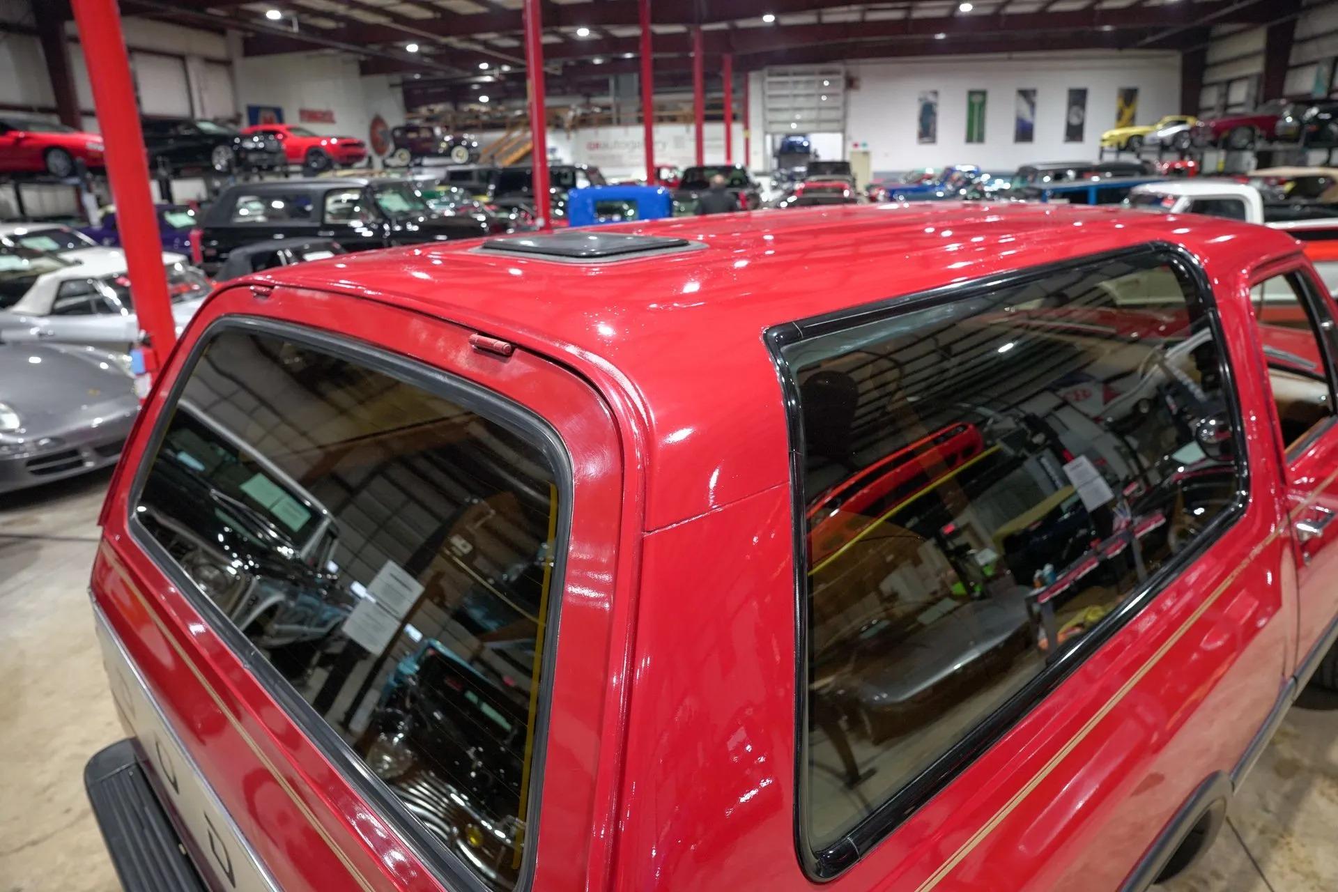 1992 Dodge Ramcharger 150 LE Canyon Sport