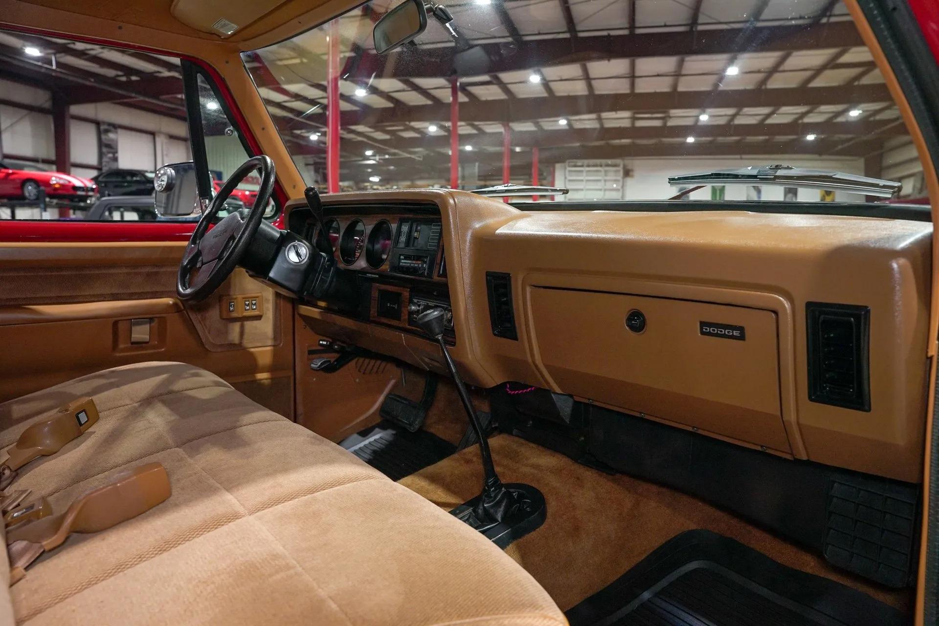 1992 Dodge Ramcharger 150 LE Canyon Sport