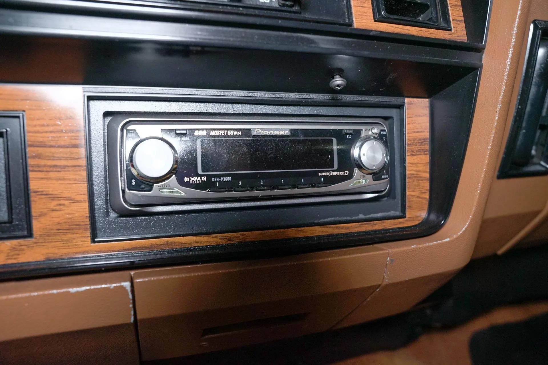 1992 Dodge Ramcharger 150 LE Canyon Sport