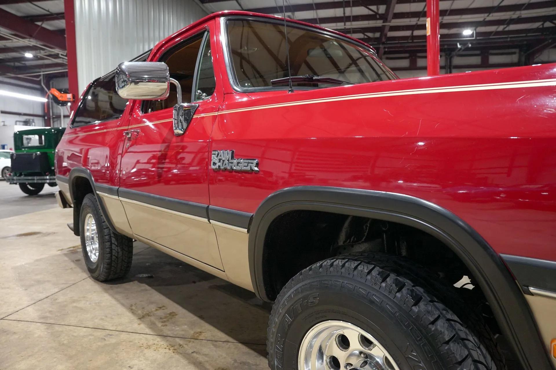 1992 Dodge Ramcharger 150 LE Canyon Sport