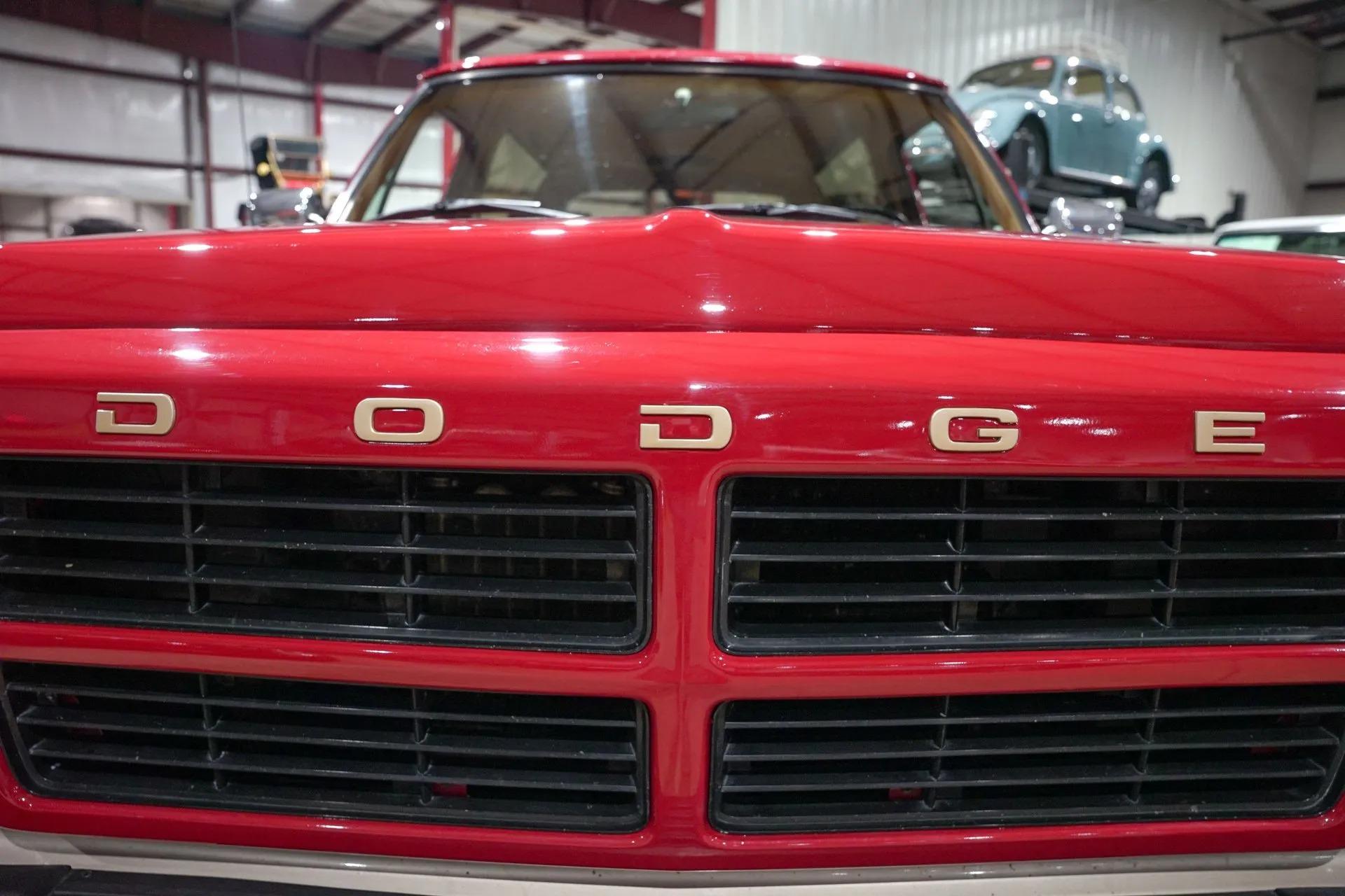 1992 Dodge Ramcharger 150 LE Canyon Sport