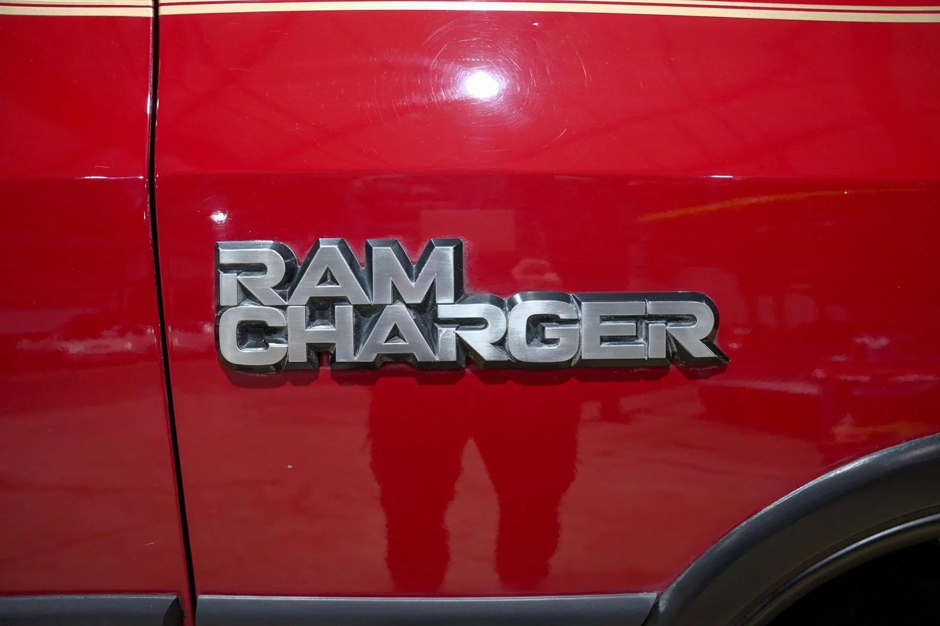 1992 Dodge Ramcharger 150 LE Canyon Sport