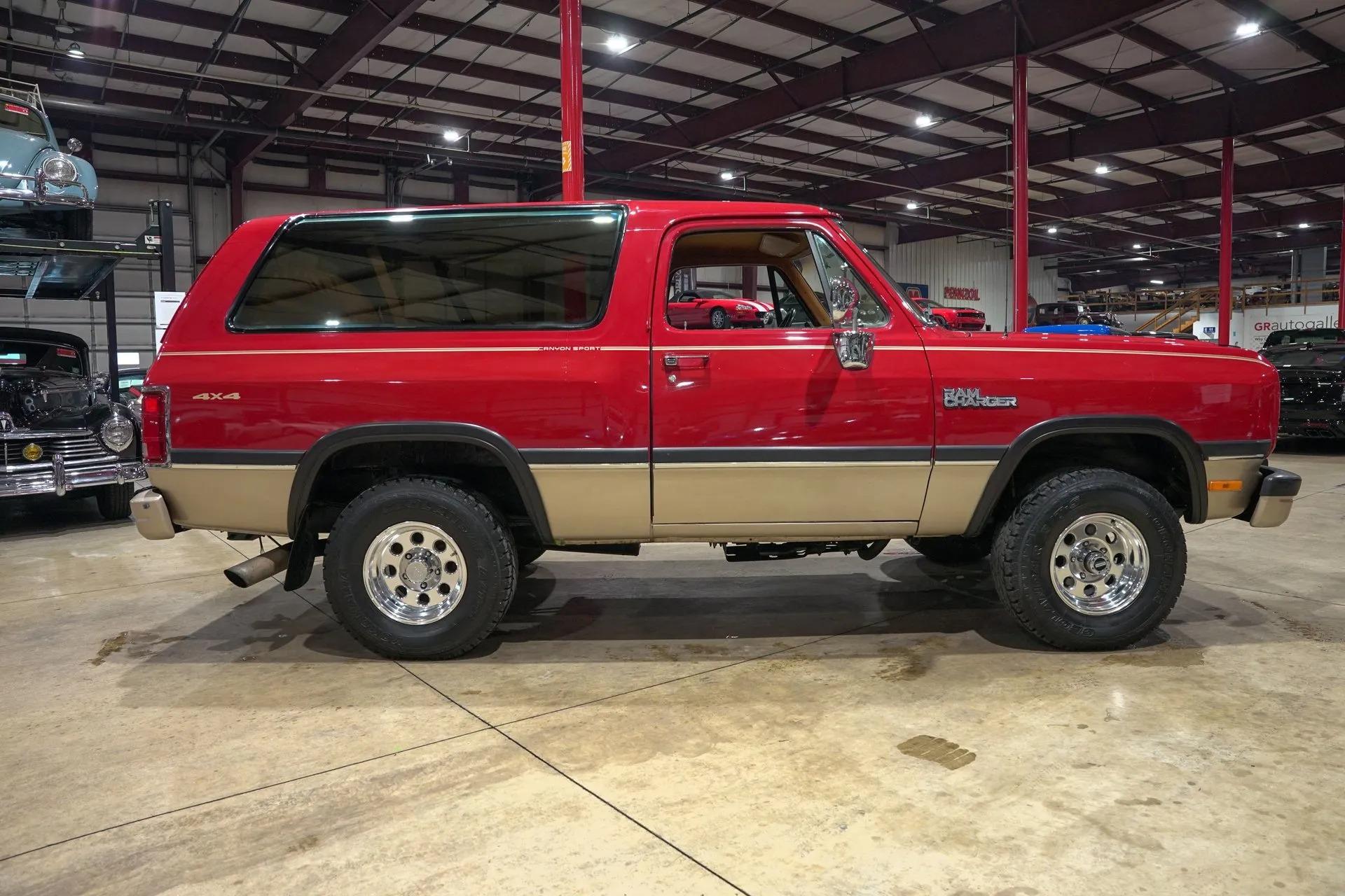 1992 Dodge Ramcharger 150 LE Canyon Sport
