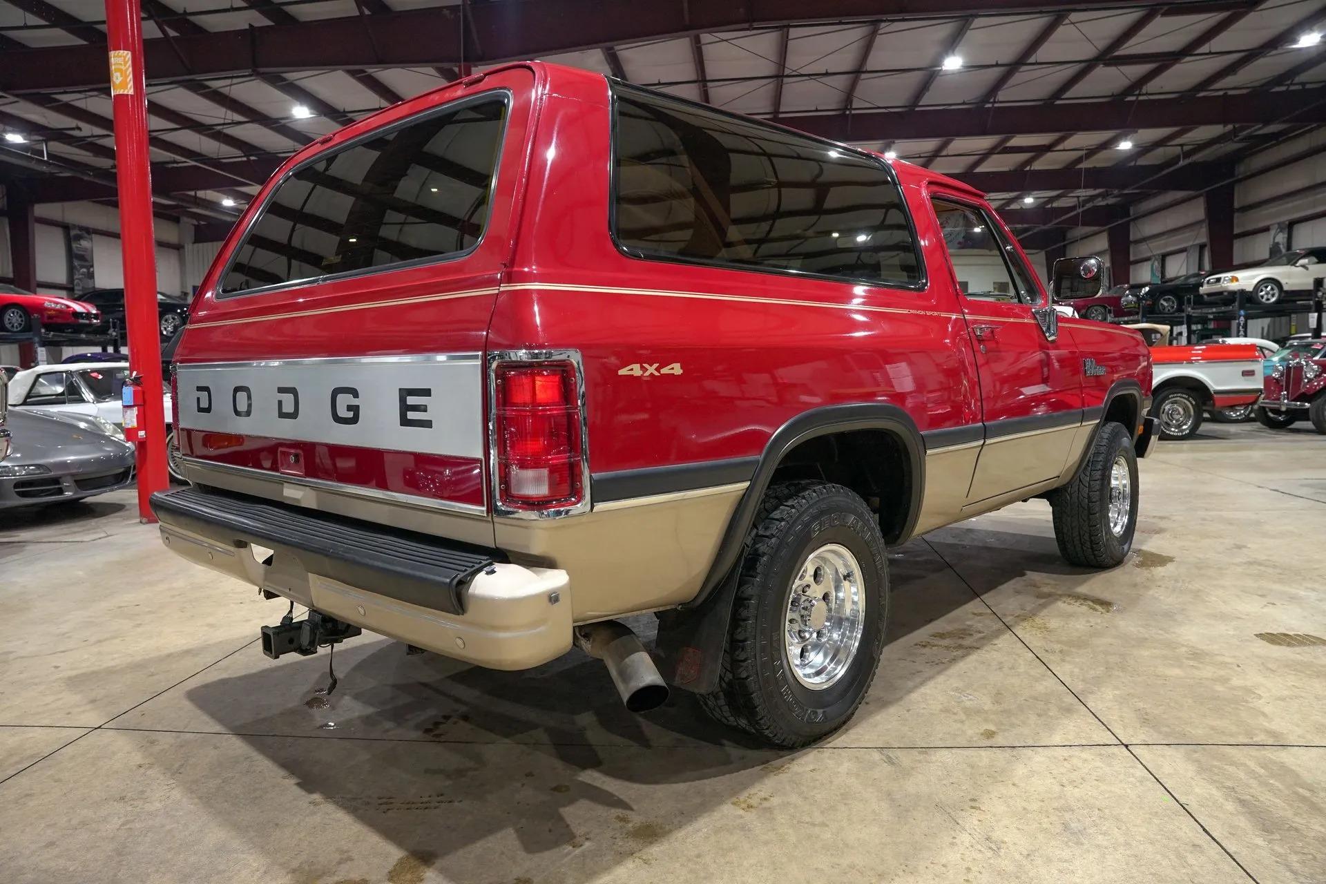 1992 Dodge Ramcharger 150 LE Canyon Sport