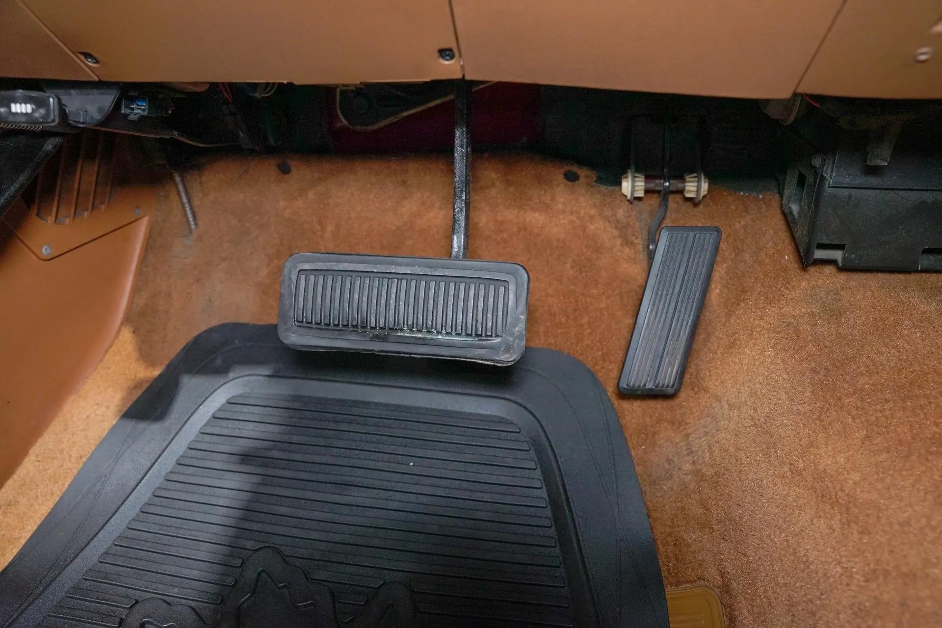 1992 Dodge Ramcharger 150 LE Canyon Sport