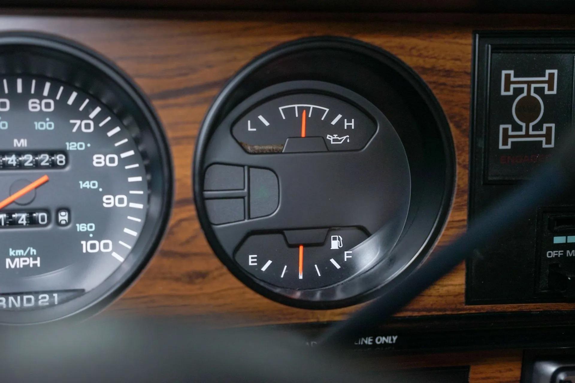 1992 Dodge Ramcharger 150 LE Canyon Sport