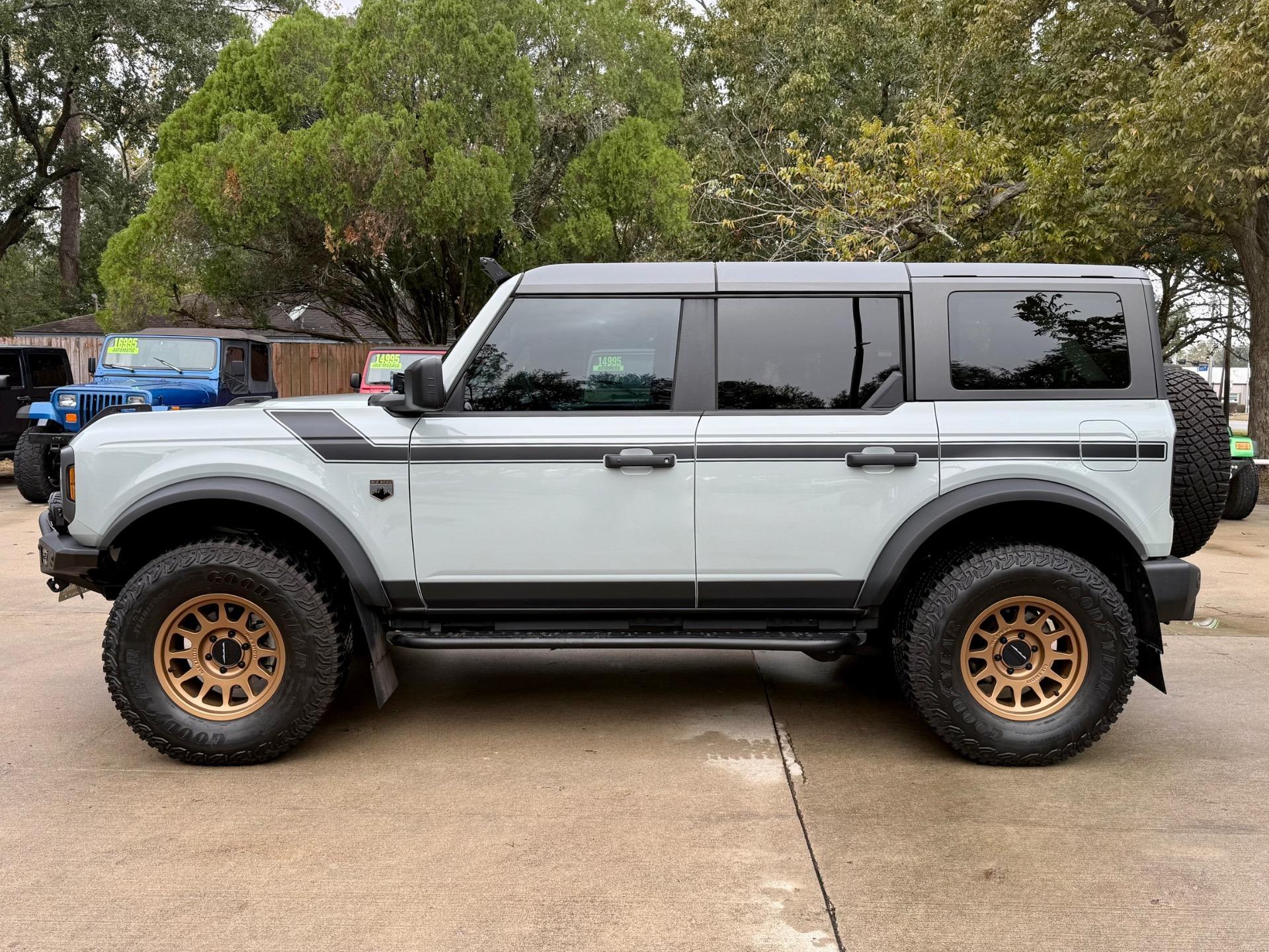 2023 Ford Bronco Big Bend - 2