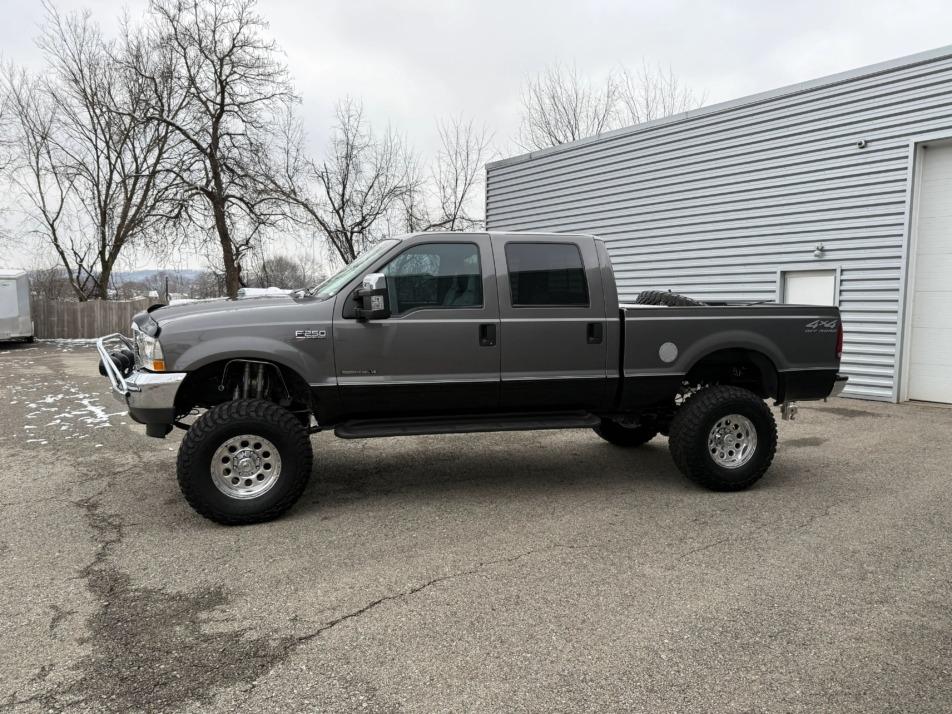 2002 Ford F-250 Lariat