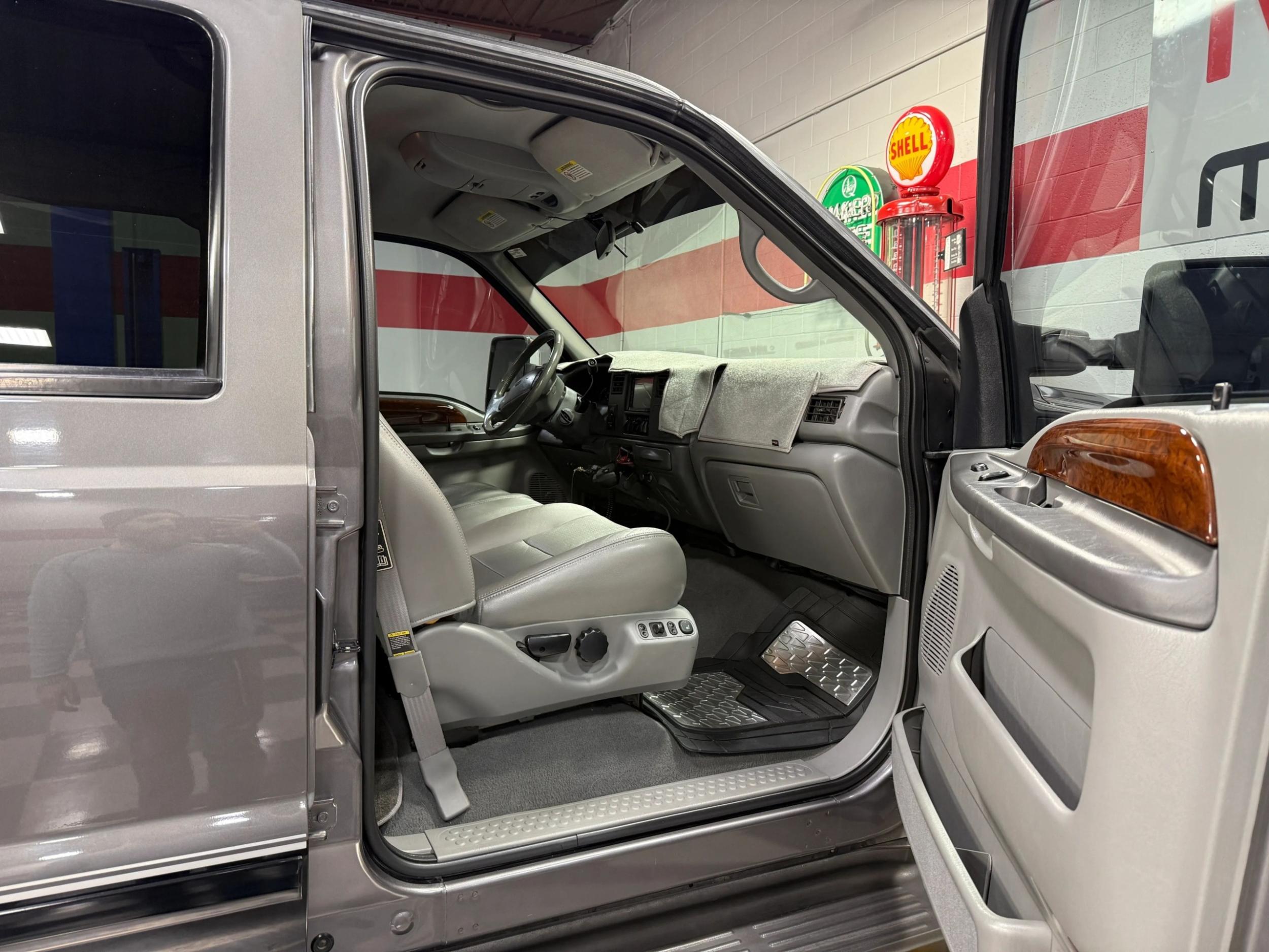 2002 Ford F-250 Lariat