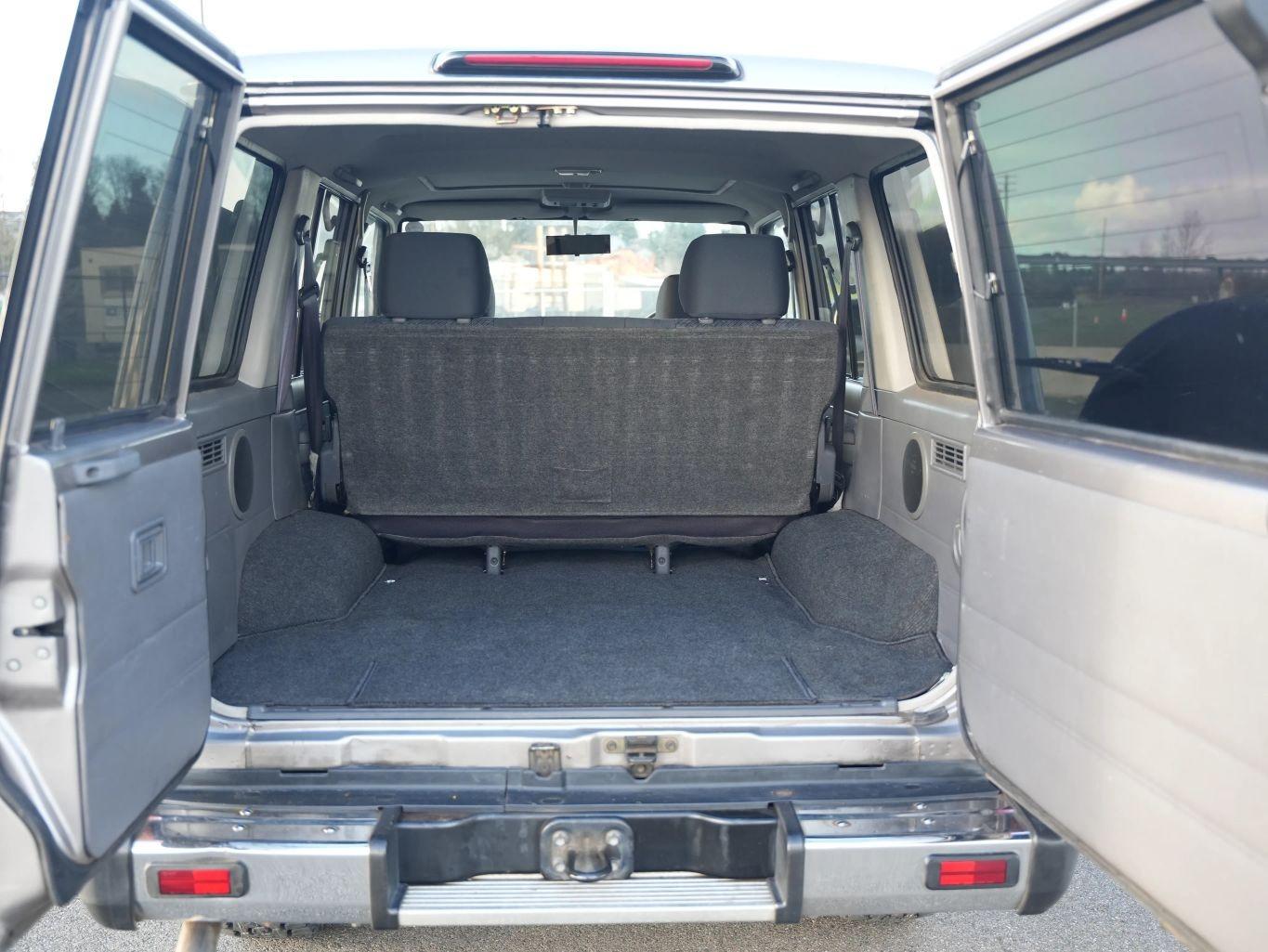 2000 Toyota Land Cruiser ZX