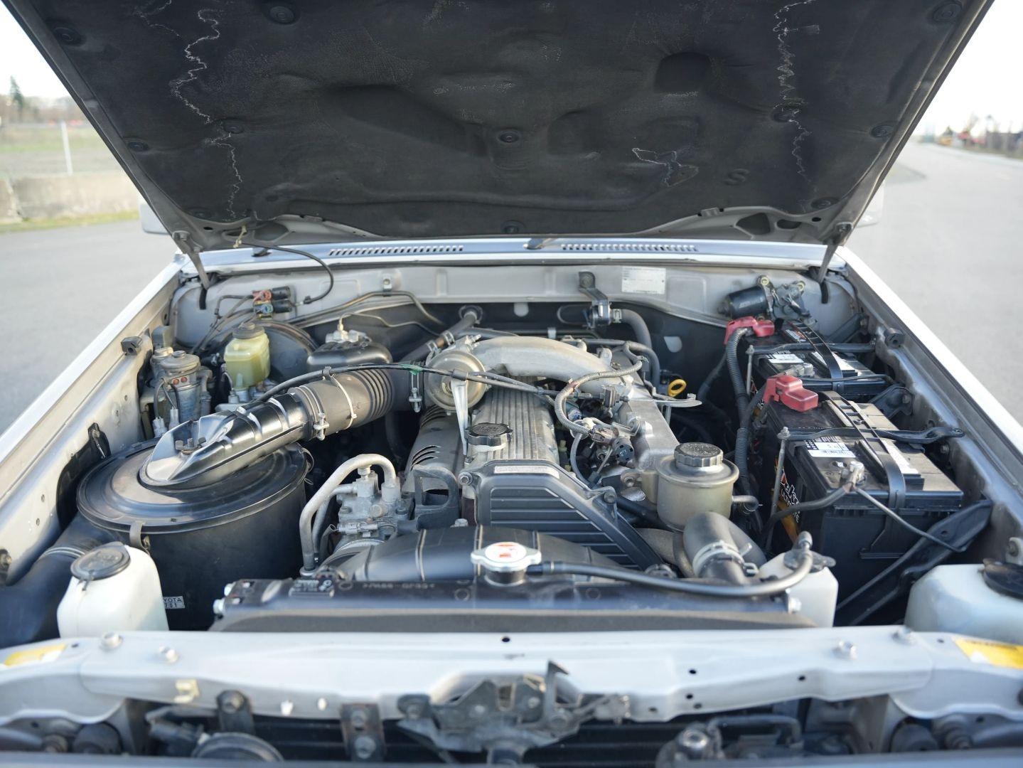 2000 Toyota Land Cruiser ZX