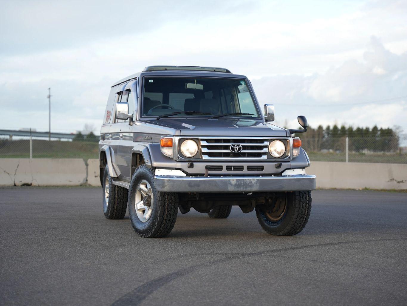 2000 Toyota Land Cruiser ZX - 2