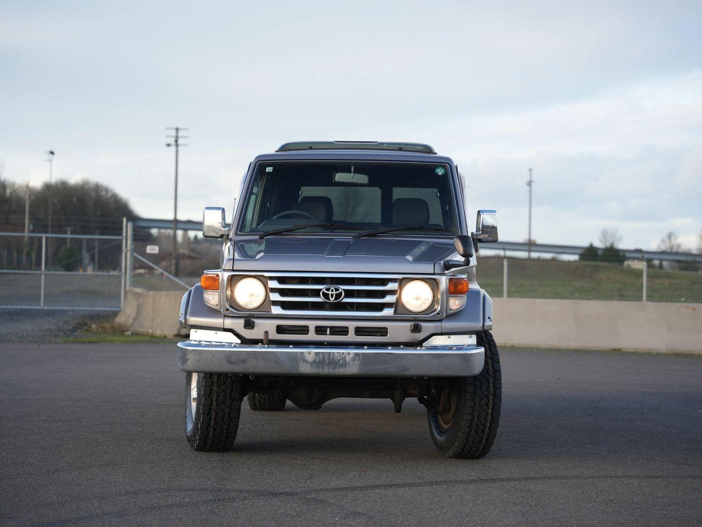 2000 Toyota Land Cruiser ZX - 5
