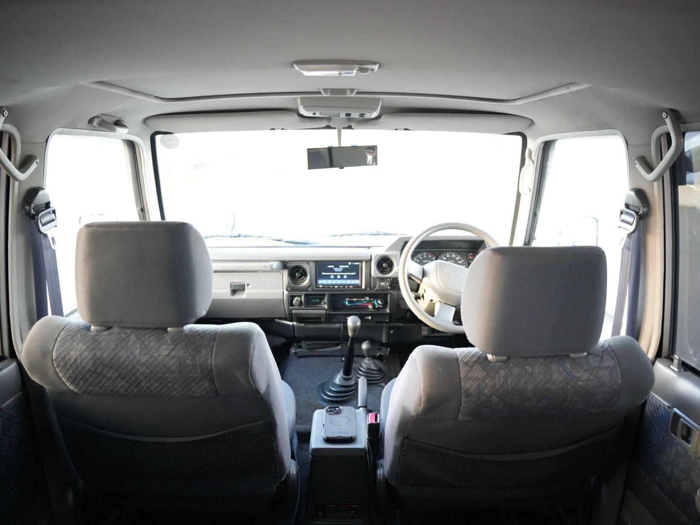 2000 Toyota Land Cruiser ZX