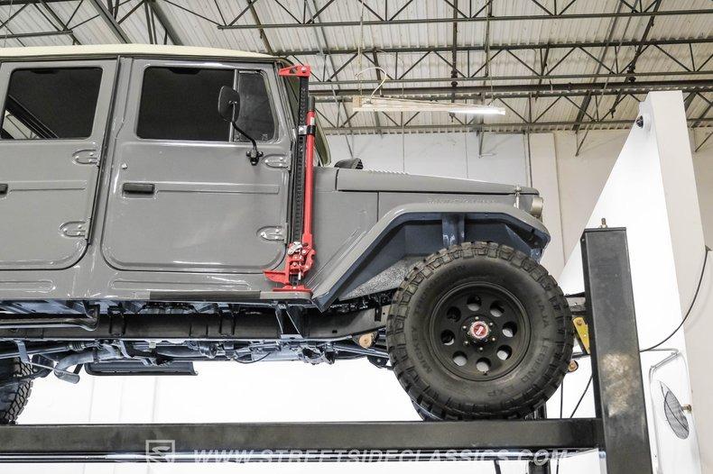 1993 Toyota Land Cruiser FJ45 Bandeirante