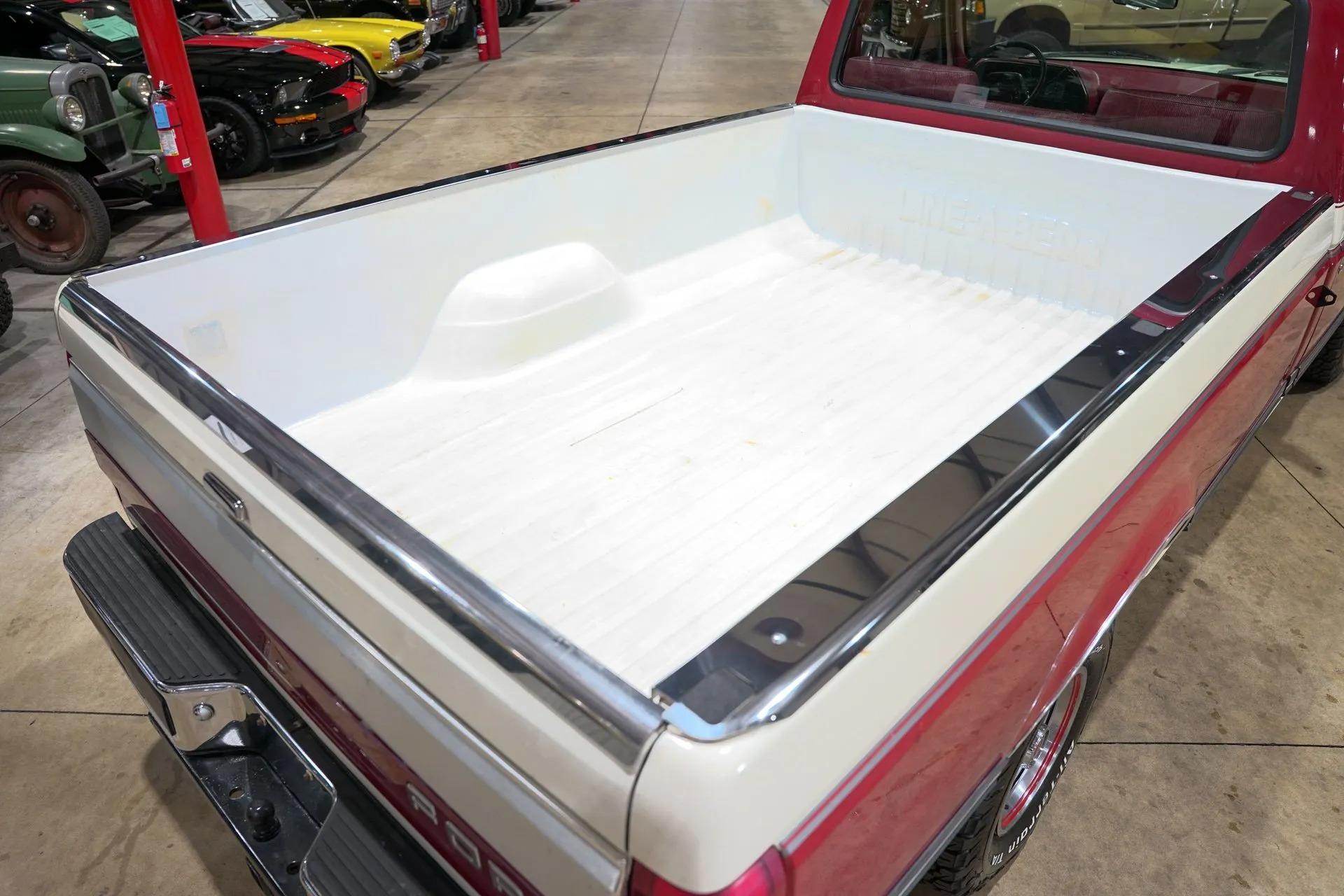 1990 Ford F-150 XLT Lariat