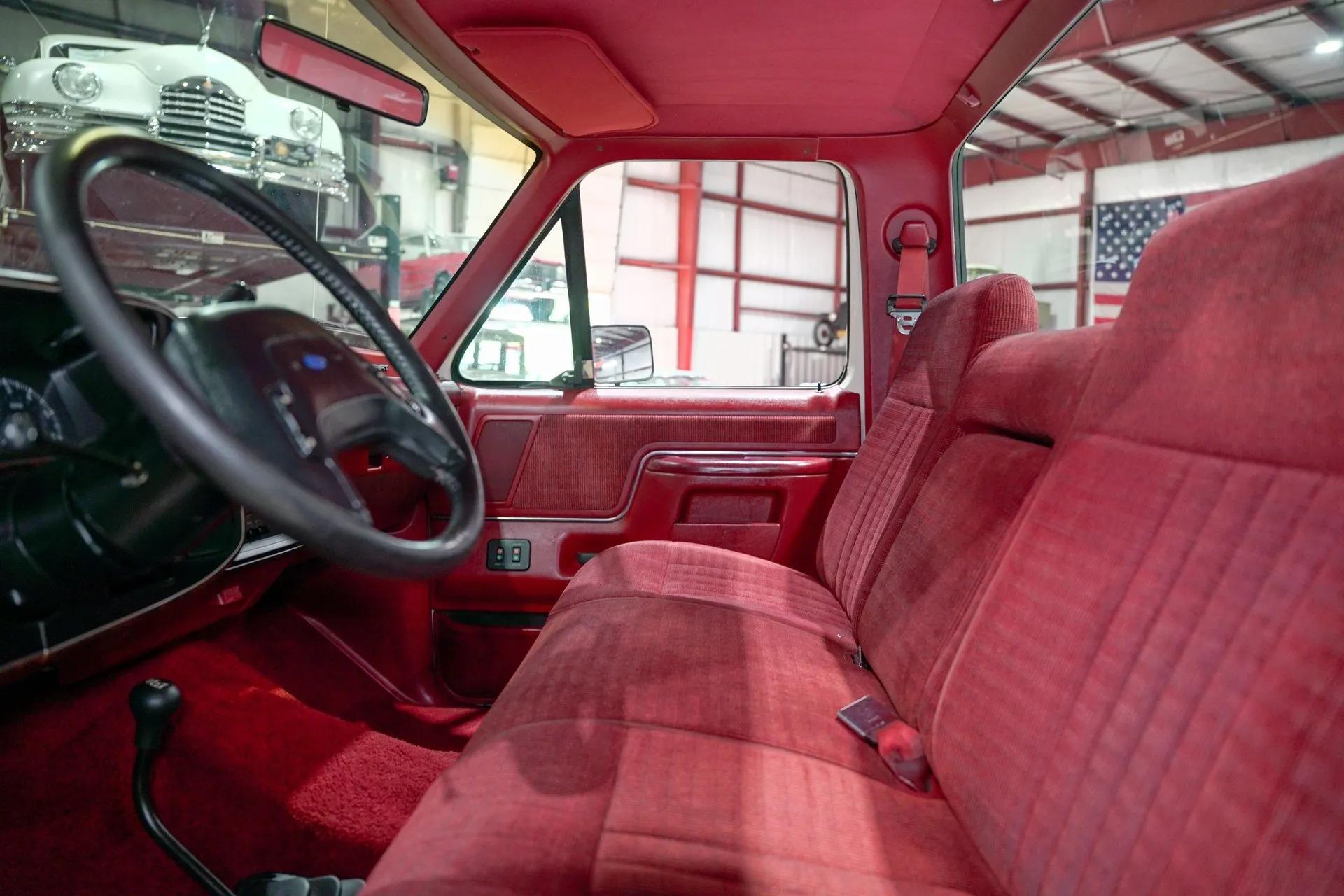 1990 Ford F-150 XLT Lariat