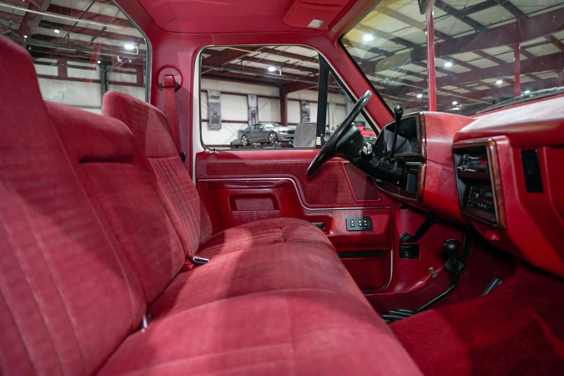 1990 Ford F-150 XLT Lariat