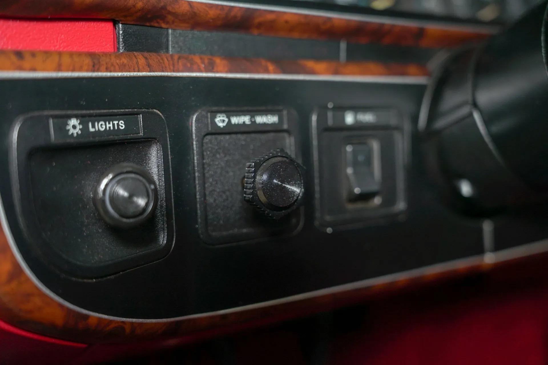 1990 Ford F-150 XLT Lariat