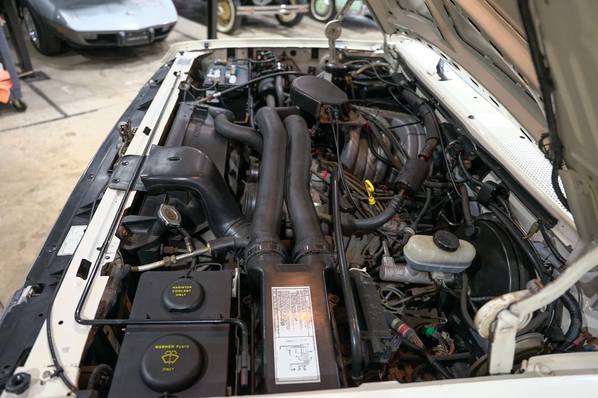 1990 Ford F-150 XLT Lariat