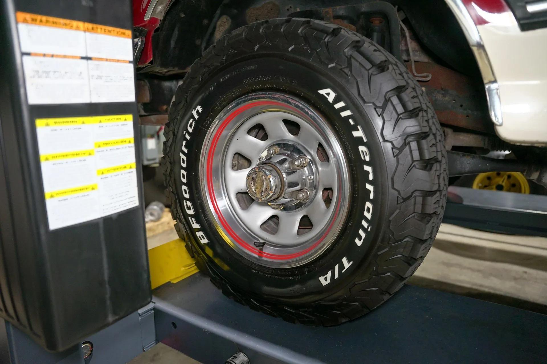 1990 Ford F-150 XLT Lariat