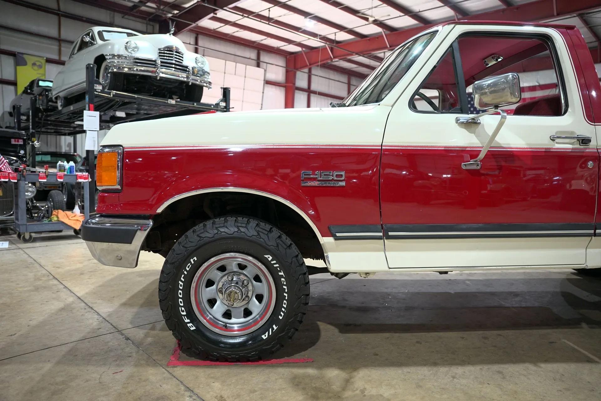 1990 Ford F-150 XLT Lariat
