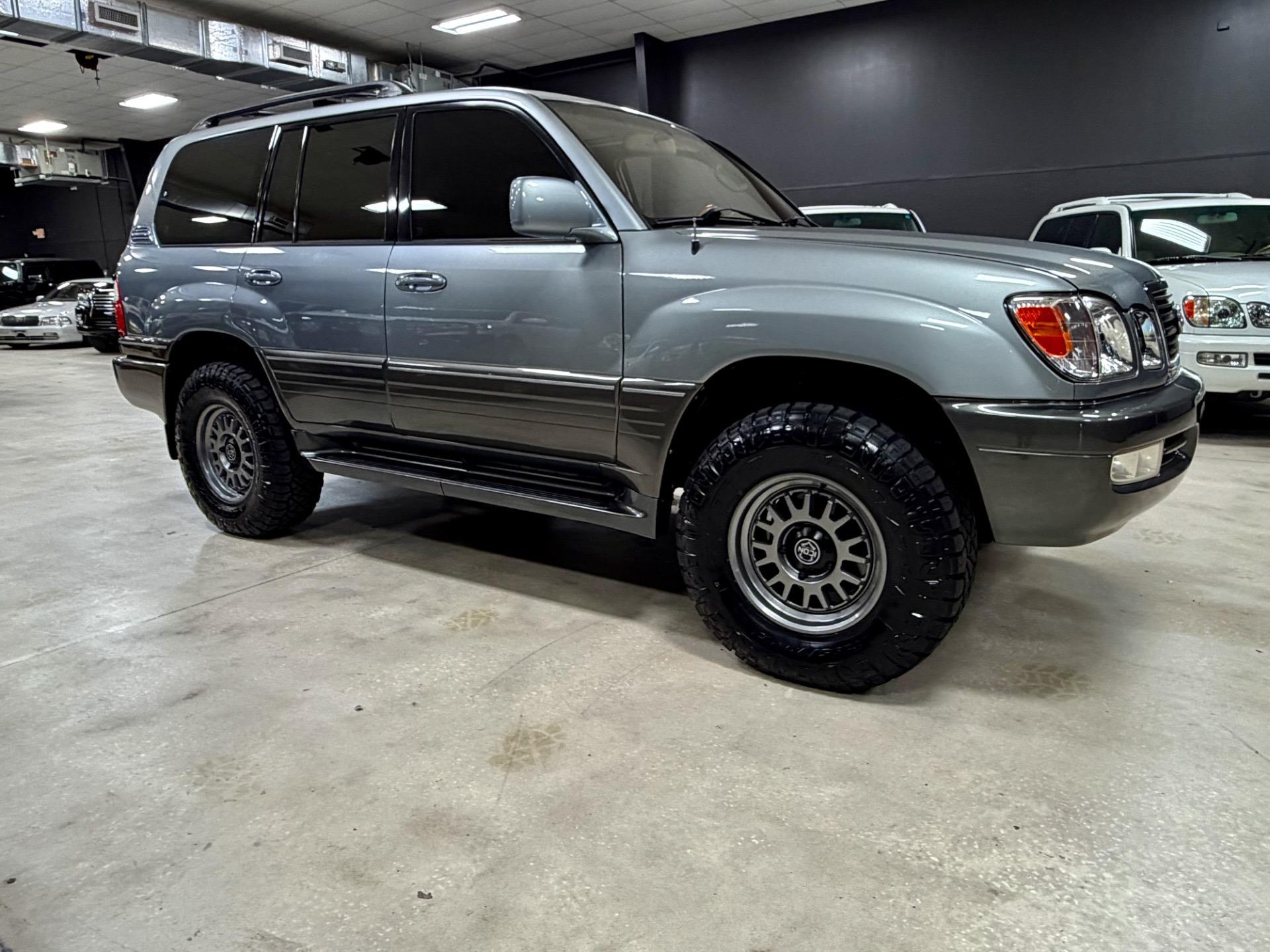 2001 Lexus LX 470