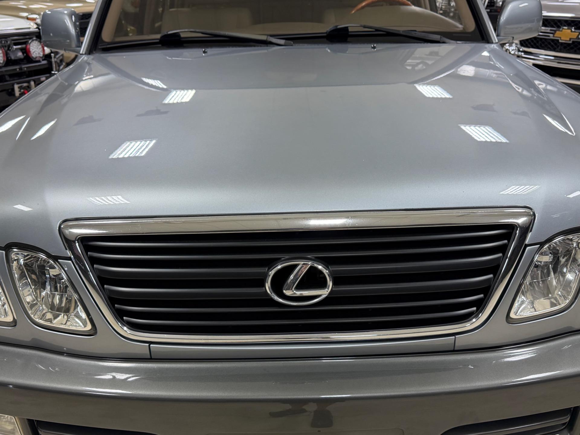 2001 Lexus LX 470
