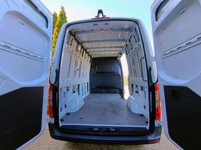 2025 Mercedes-Benz Sprinter 2500