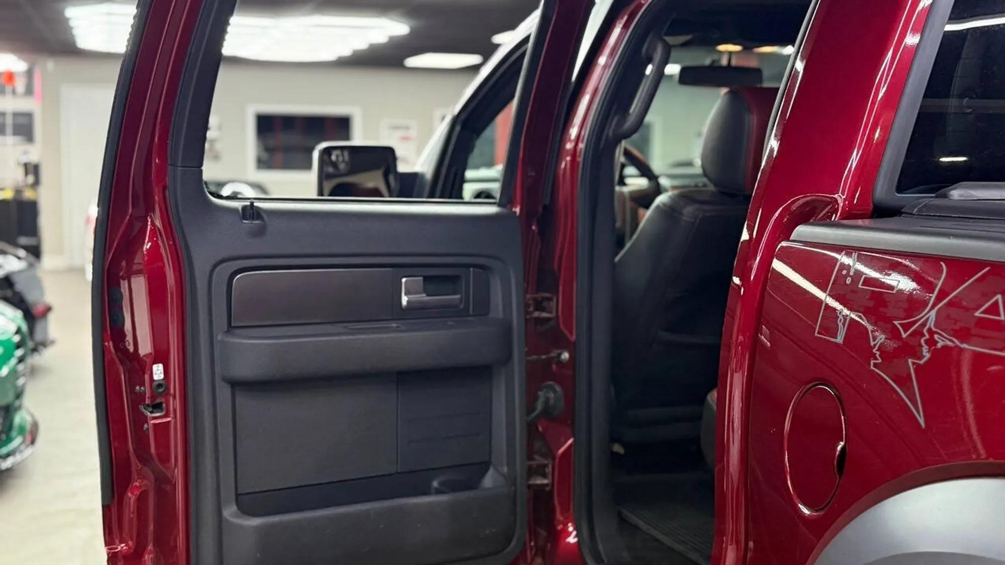 2014 Ford F-150 SVT Raptor