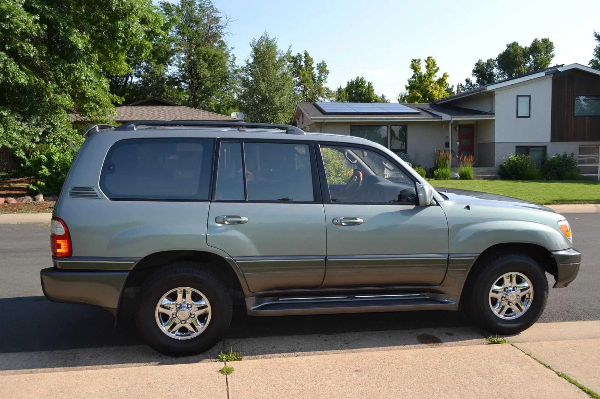 2002 Lexus LX 470