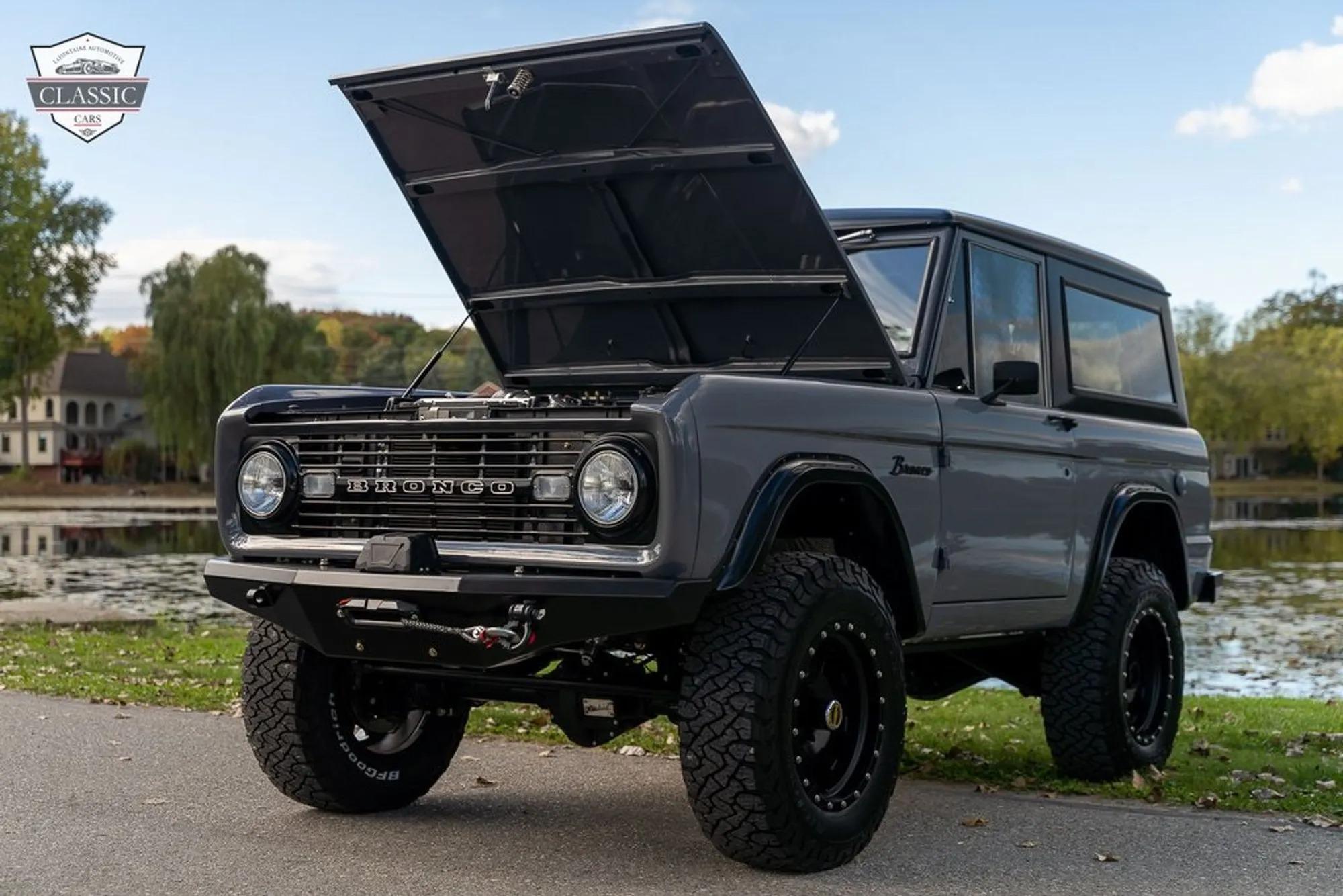 1972 Ford Bronco Trail Edition
