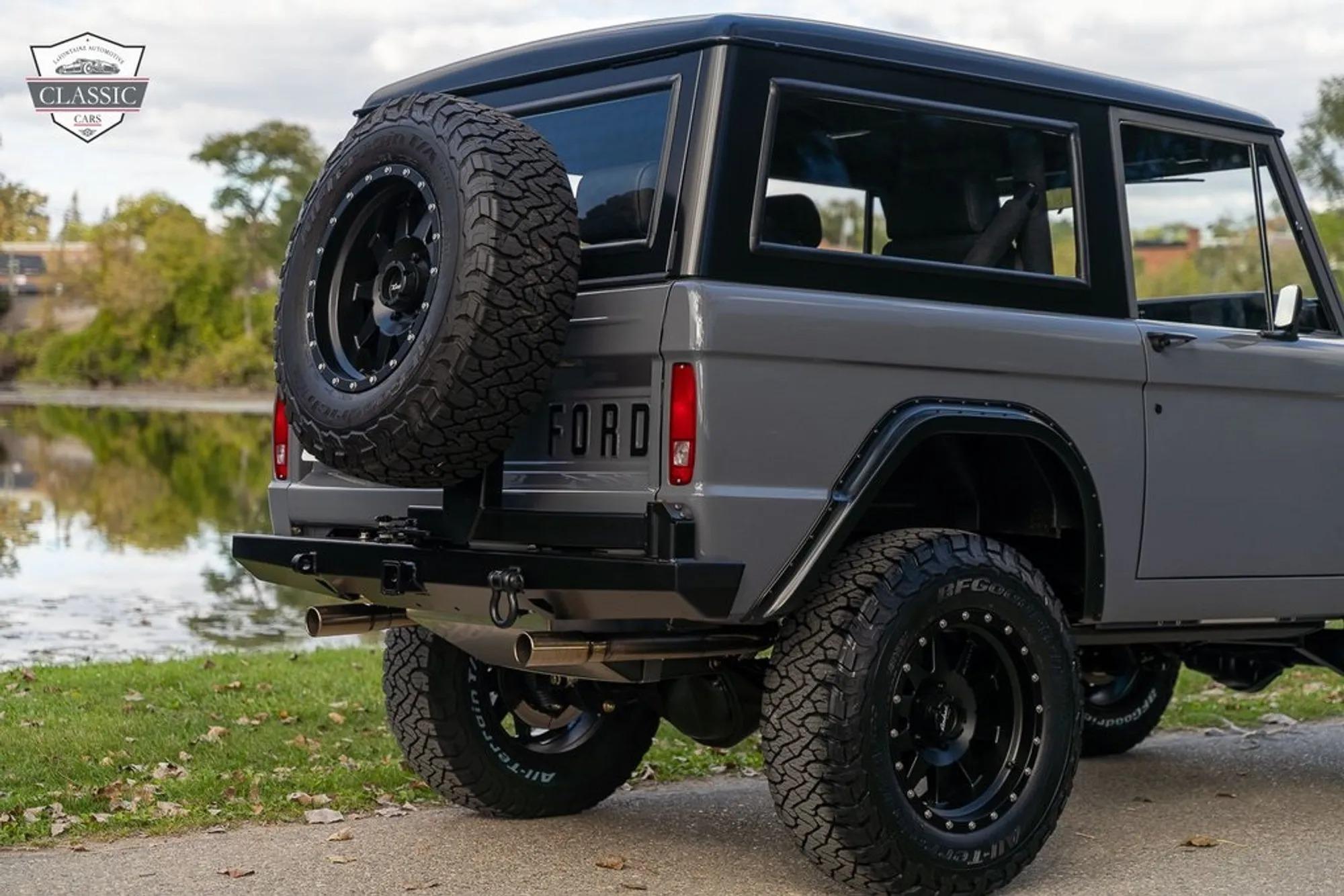 1972 Ford Bronco Trail Edition