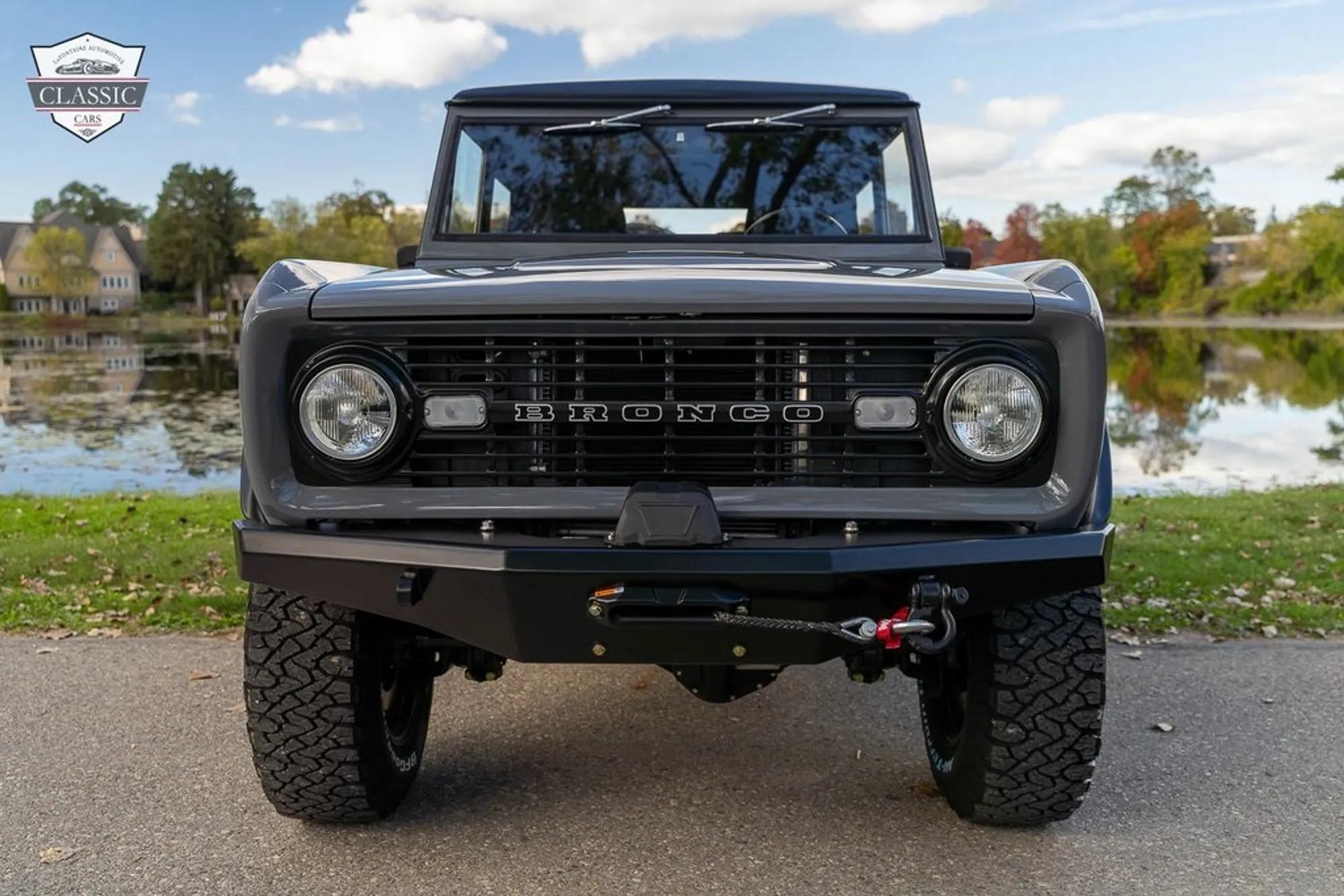 1972 Ford Bronco Trail Edition