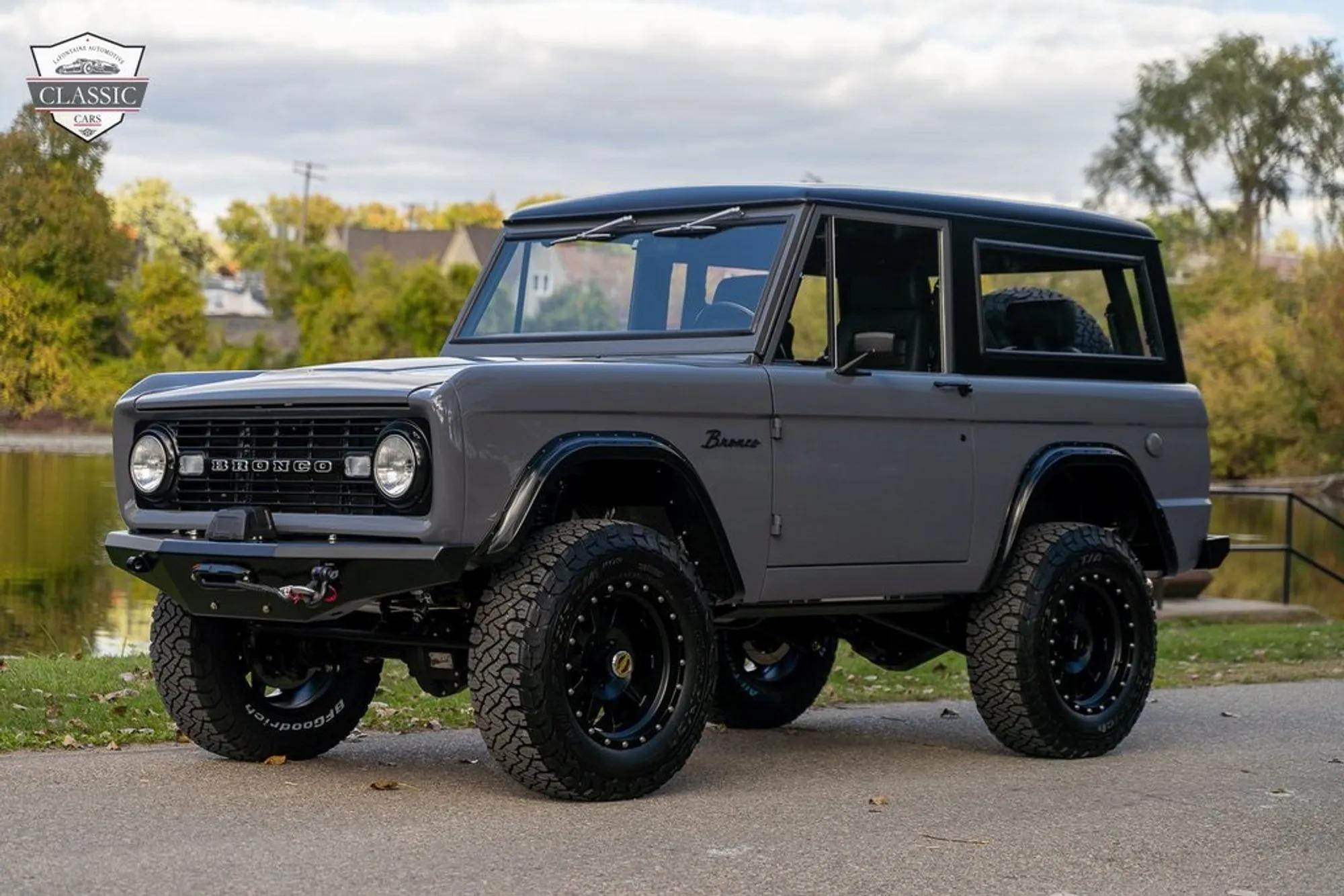 1972 Ford Bronco Trail Edition