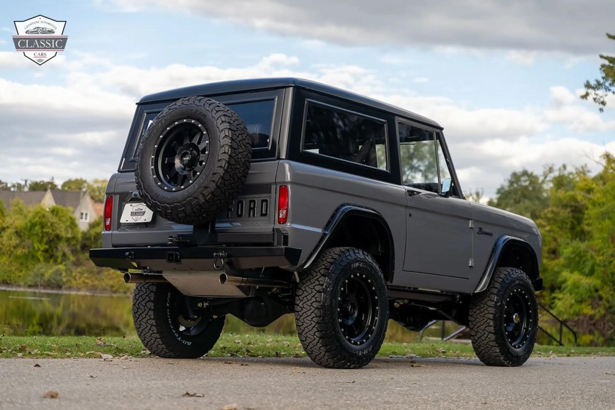 1972 Ford Bronco Trail Edition