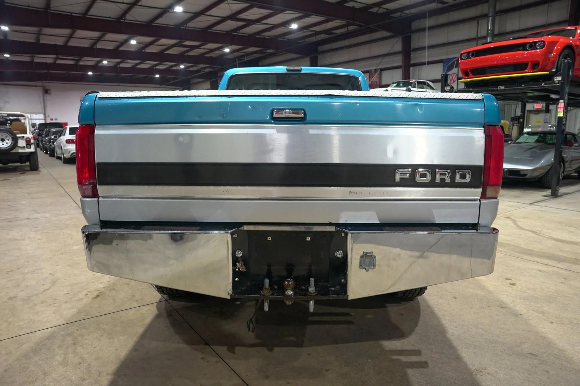 1992 Ford F-250 XLT 4×4